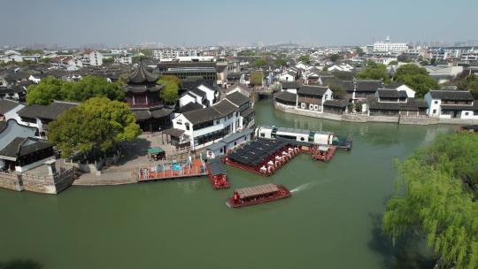 苏州市七里山塘古建筑水乡河流风光