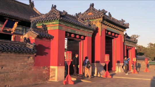 北京天坛公园皇乾殿琉璃门