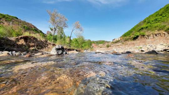 农村清澈河水流淌视频素材模板下载