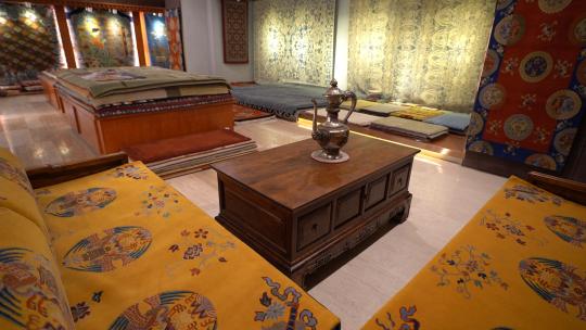 藏族毛毯刺绣饰品视频素材