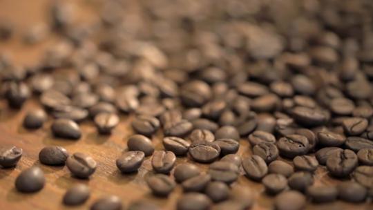 烤制咖啡豆烘焙咖啡豆唯美意境