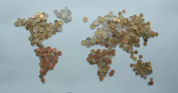 世界地图用硬币组成