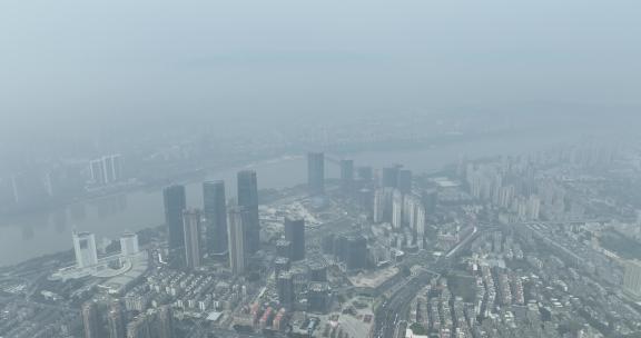 阴雨天福州航拍城市下雨天建筑云雾缭绕风光