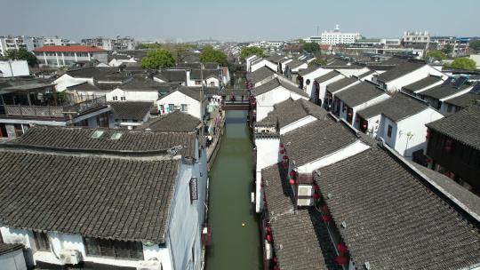 苏州市七里山塘古建筑水乡河流风光