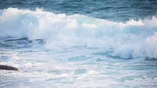 大海海水浪花升格慢动作