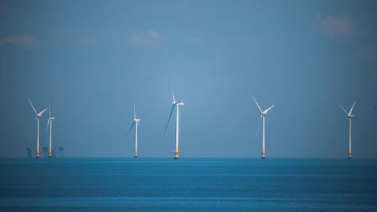 359_风力发电场在海上
