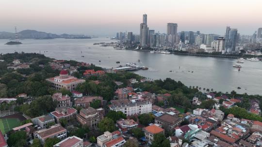 原创 福建厦门岛鼓浪屿城市风光航拍