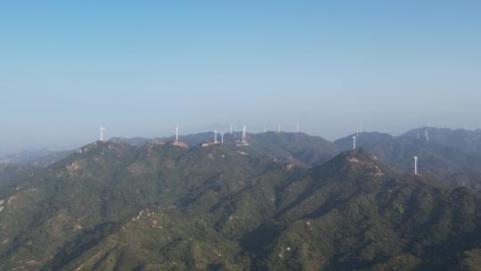 山上的发电风车航拍视频素材模板下载
