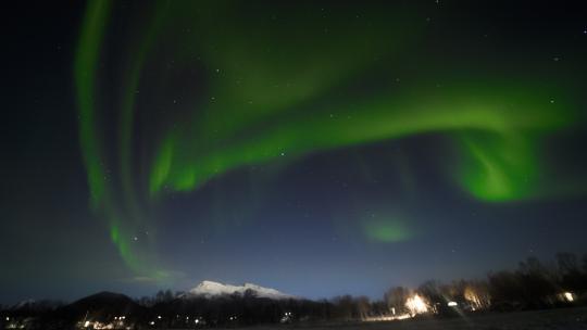挪威天空中的北极光4K