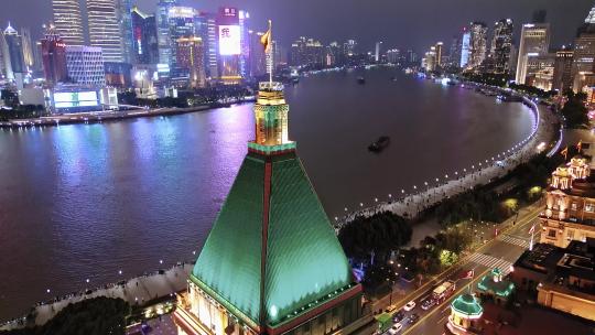4K航拍上海和平饭店绿尖顶 外滩夜景视频素材模板下载