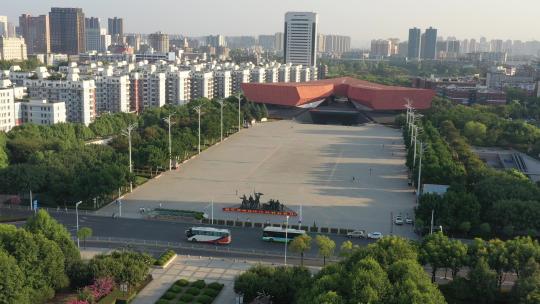 武汉首义广场航拍雕像主体建筑视频素材模板下载