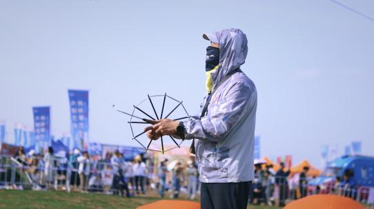 2024潍坊国际风筝节放风筝的人合集