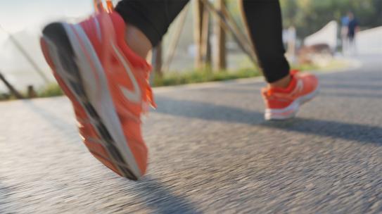 晨跑 公园晨跑 全民运动