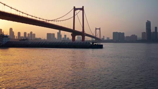 航拍鹦鹉洲长江大桥日出4k