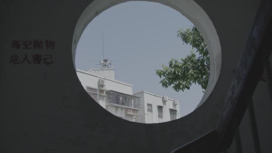 阿莱城市空镜实拍——楼道内向外