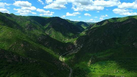 航拍大青山阴山山脉风景