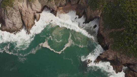 大气震撼航拍海边海岸沙滩绝美风景