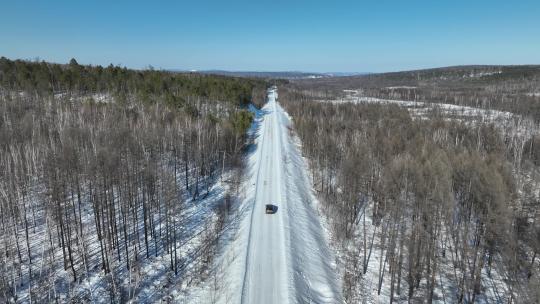 原创 黑龙江大兴安岭雪原森林公路航拍景观