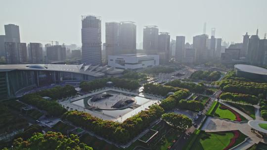 航拍快建成的上海博物馆东馆