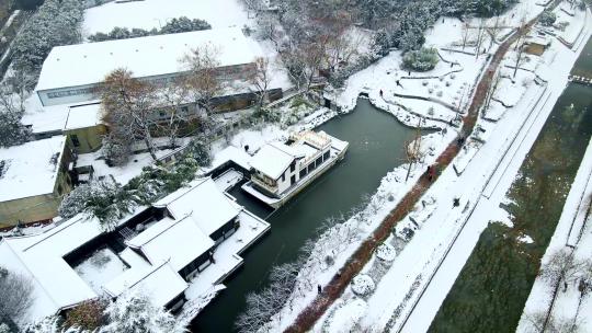 郑州金水河改造前雪景