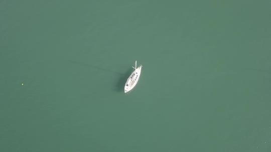 新南威尔士斯蒂芬斯港蝾螈湾船只4K无人机镜头视频素材模板下载