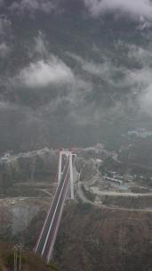 大桥桥梁云彩云雾云端竖屏抖音素材