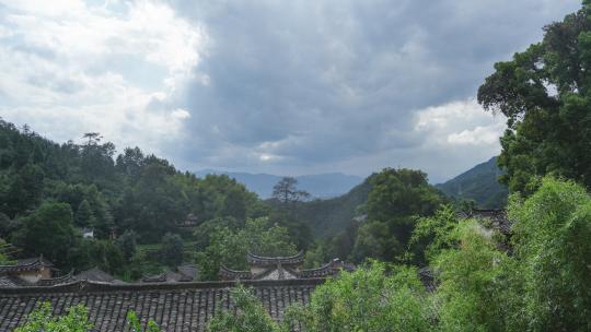 延时摄影江南古镇村庄屋檐天空流动的云