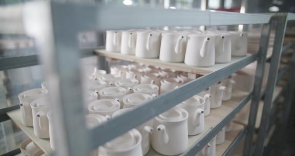景德镇陶瓷工厂生产酒具茶杯坯子瓷器瓷窑