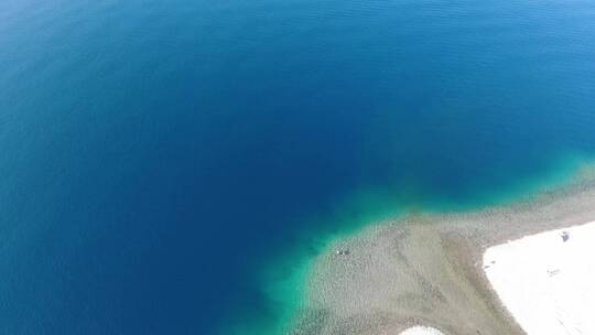 无人机拍摄的岛屿风景