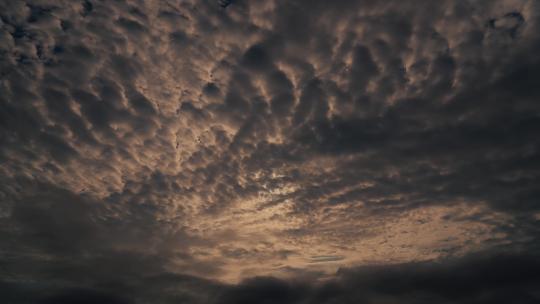 夜晚天空乌云变化延时乌云形成天气变化气象视频素材模板下载