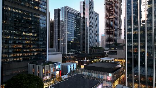 航拍深圳商业地产摩天大楼购物中心街景夜景