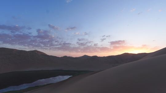 延时内蒙古阿拉善巴丹吉林沙漠日出朝阳