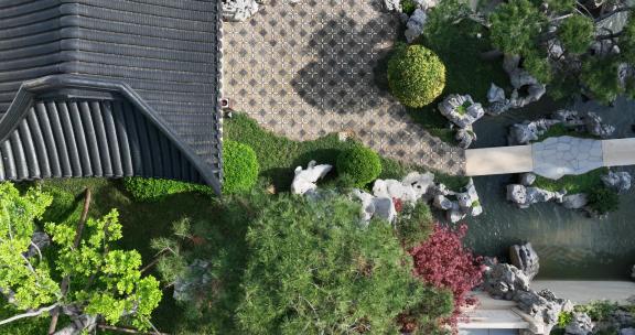 俯瞰中式传统建筑合院园林景观航拍